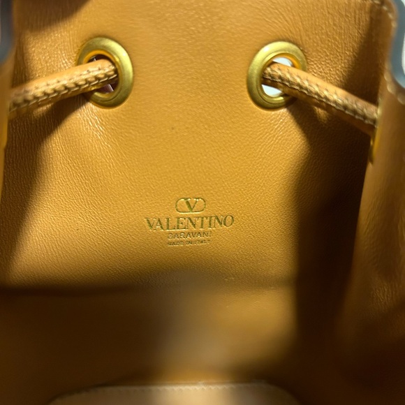 Valentino VLogo Signature Bucket Bag - Picture 7 of 9